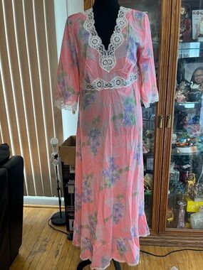 Vintage Pink Floral Lace Trim Maxi Dress